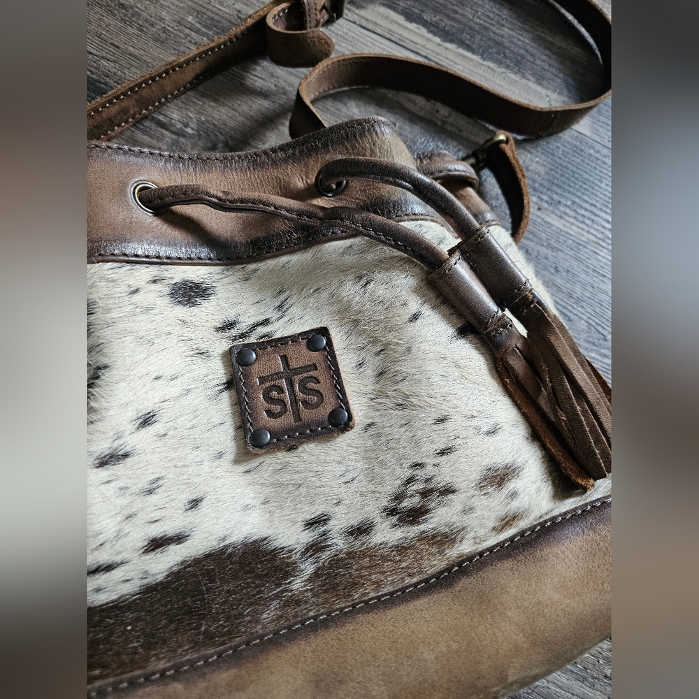 STS Ranchwear crossbody purse